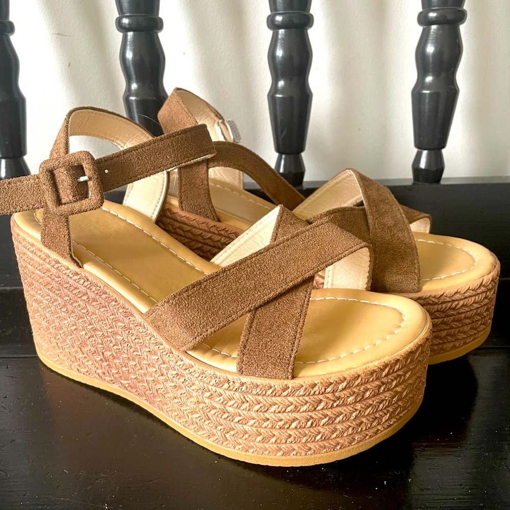 Platform Sandals size 6.5